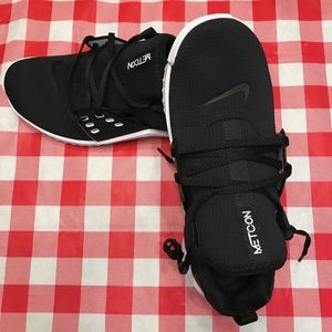 Womens Nike Metcon size 9 Black